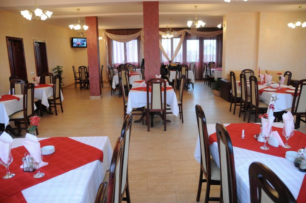 Pension Rozeclas Oradea Exteriér fotografie