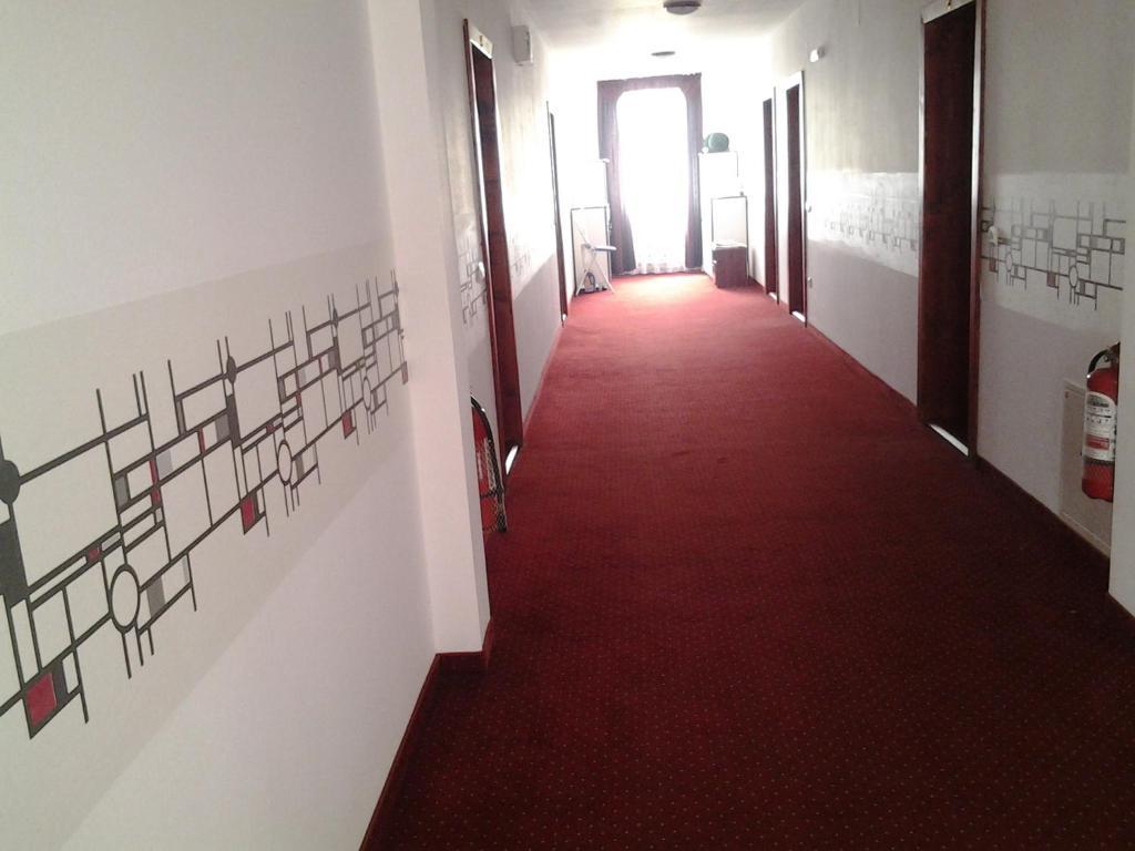 Pension Rozeclas Oradea Exteriér fotografie